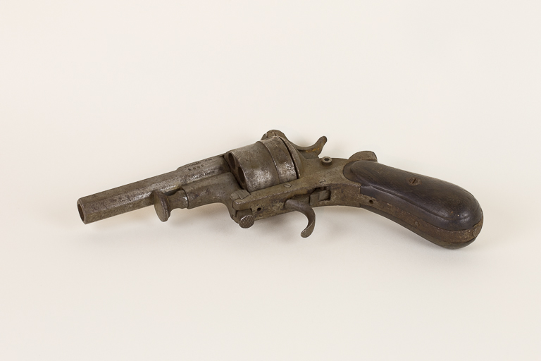 Rivoltella a tamburo tipo Bodeo italiana